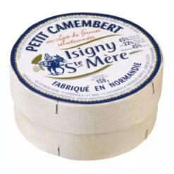 Camembert Isigny in houten doosje op plank